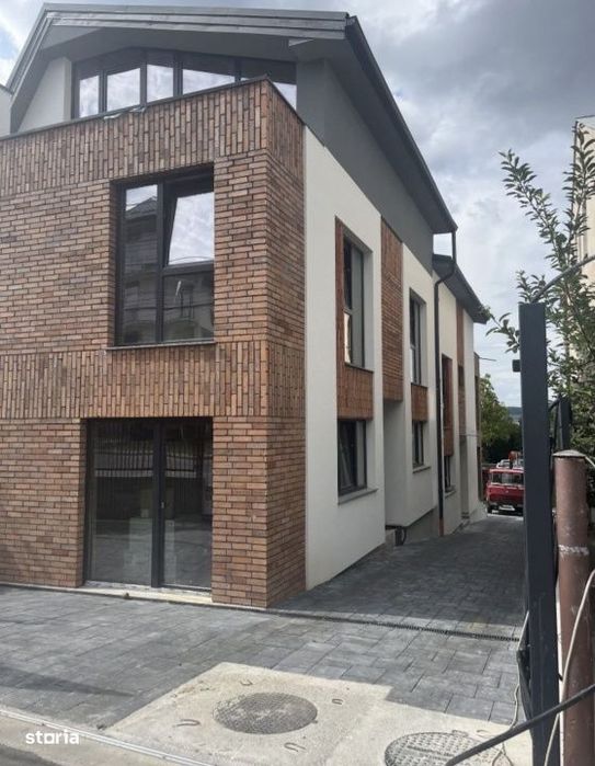 Duplex modern, 3 niveluri – Cartier Zorilor