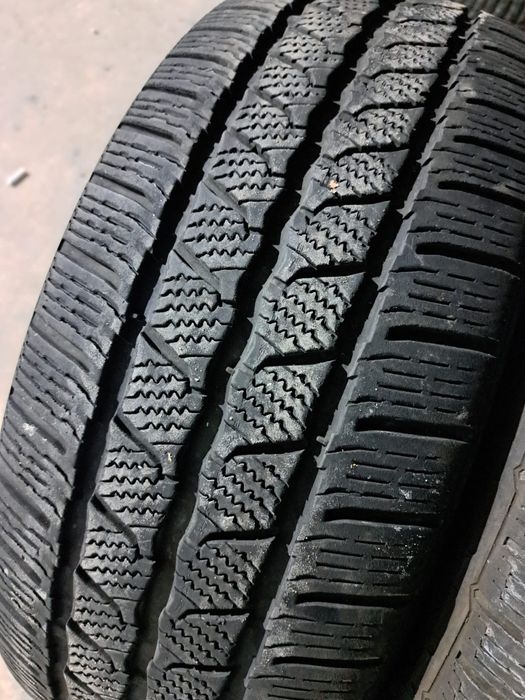2 anvelope iarnă 225 55 r17C  Continental
