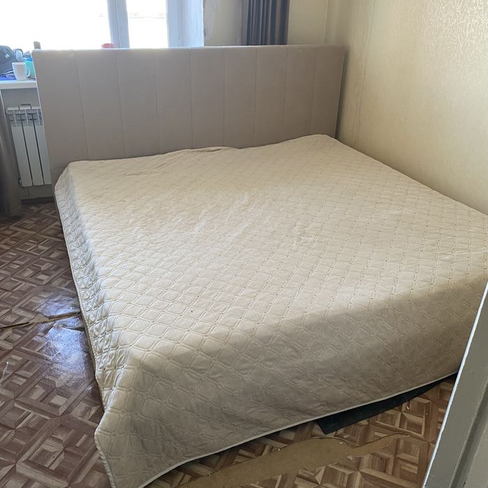 Продам кровать двухспальную
