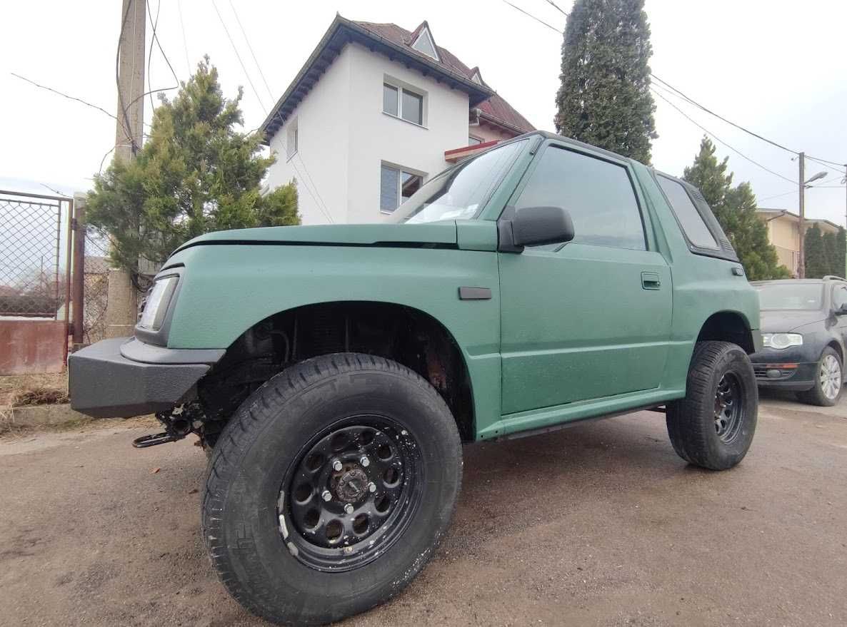 Suzuki Vitara /GMC Tracker