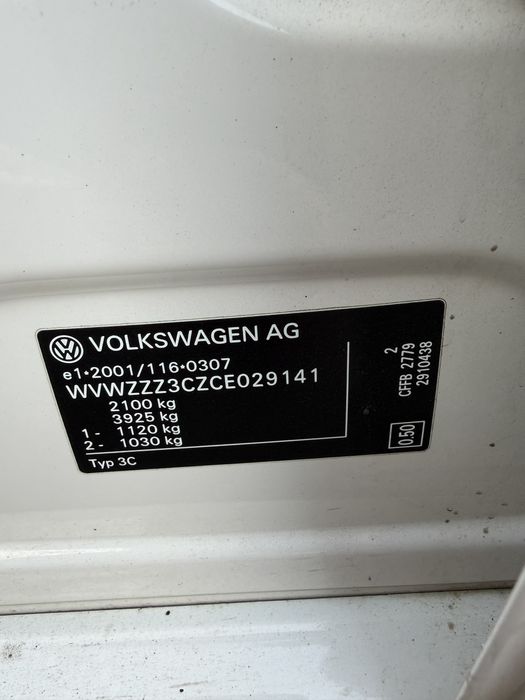 Dezmembram volkswagen passat b7 2.0 tdi