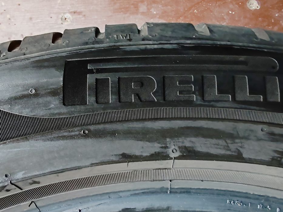 Vând anvelope second hand.