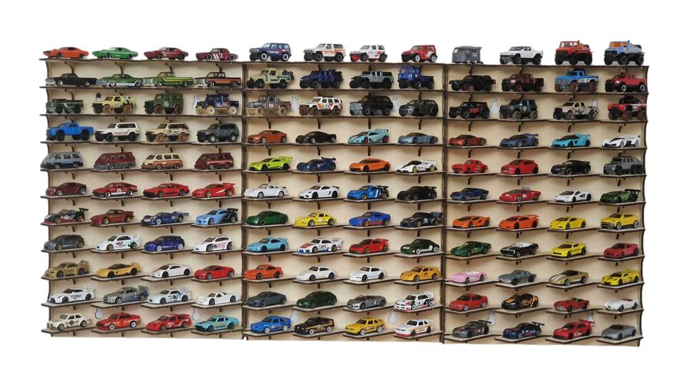 3 x Suport display raft masinute la 45 grade hot wheels