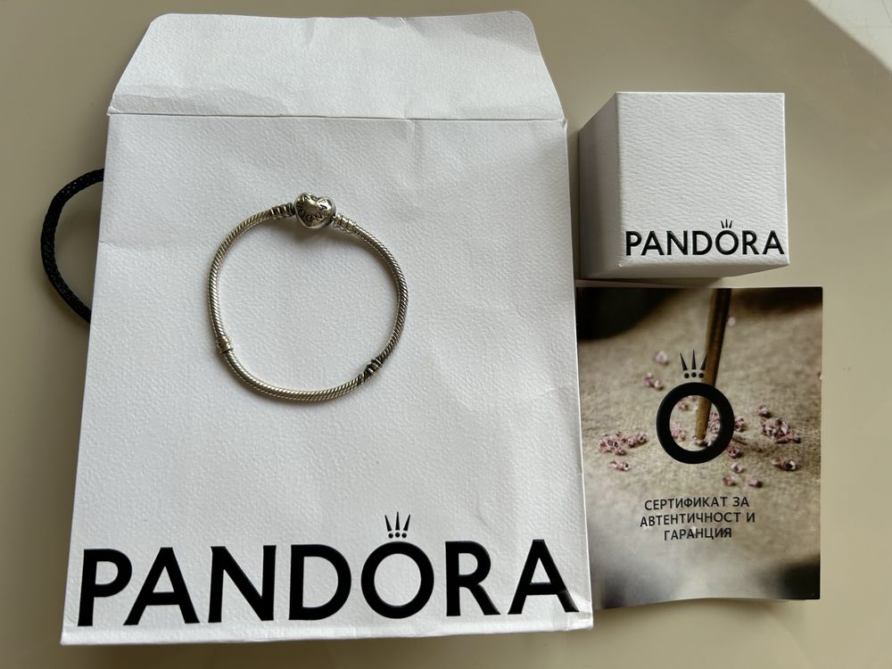 Гривна Pandora със сертификат
