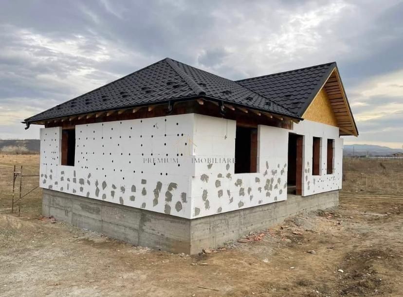 Vand case modulare la comanda clientului