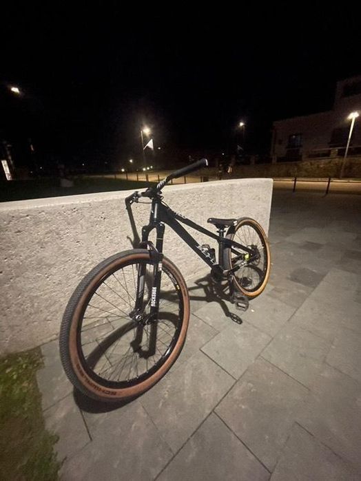 Vand befly Halo aproape nou făcut pe piese
