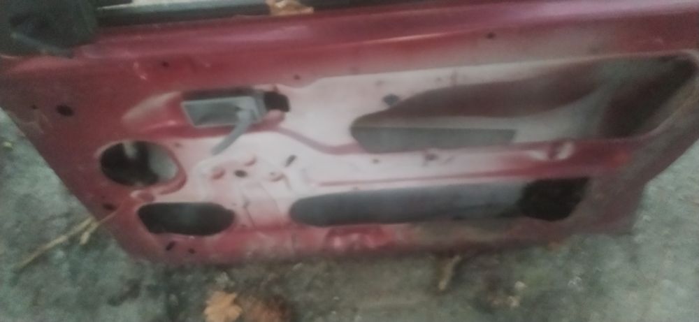 Предна дясна врата за Опел Корса а