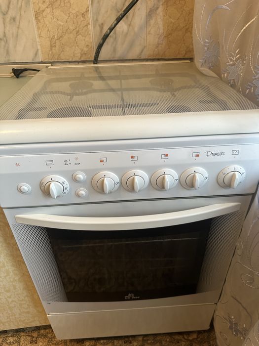 Продам газ плиту