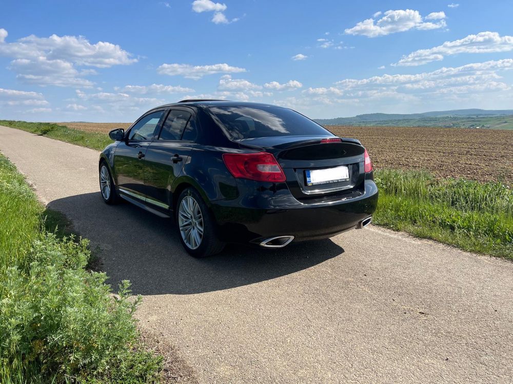 Suzuki Kizashi 2012