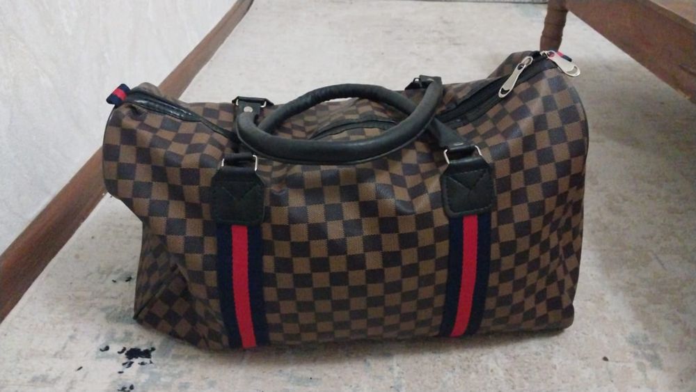 Оригинал Gucci дарожка сатылады