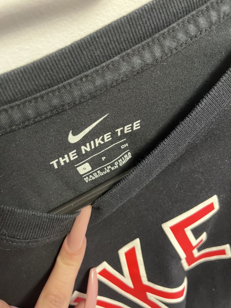 Bluză subțire Nike