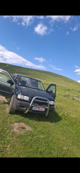 De vanzare opel frontera 2,2 benzina