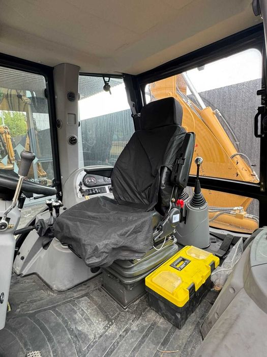 Экскаватор-погрузчик SHANMON 388-II