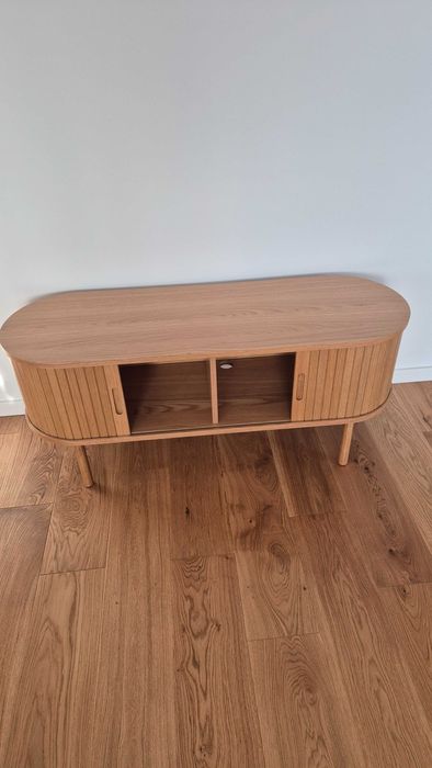 De vanzare comoda moderna nou, covor nou