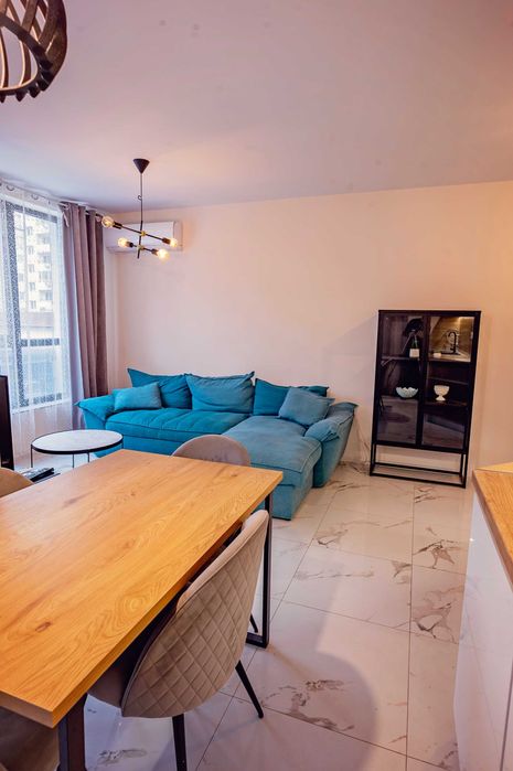 Собственик дава под Наем 2-СТАЕН до Техническия университет