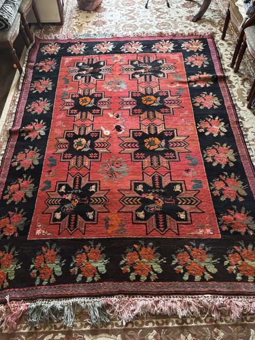 Қазакы колөнер кілем