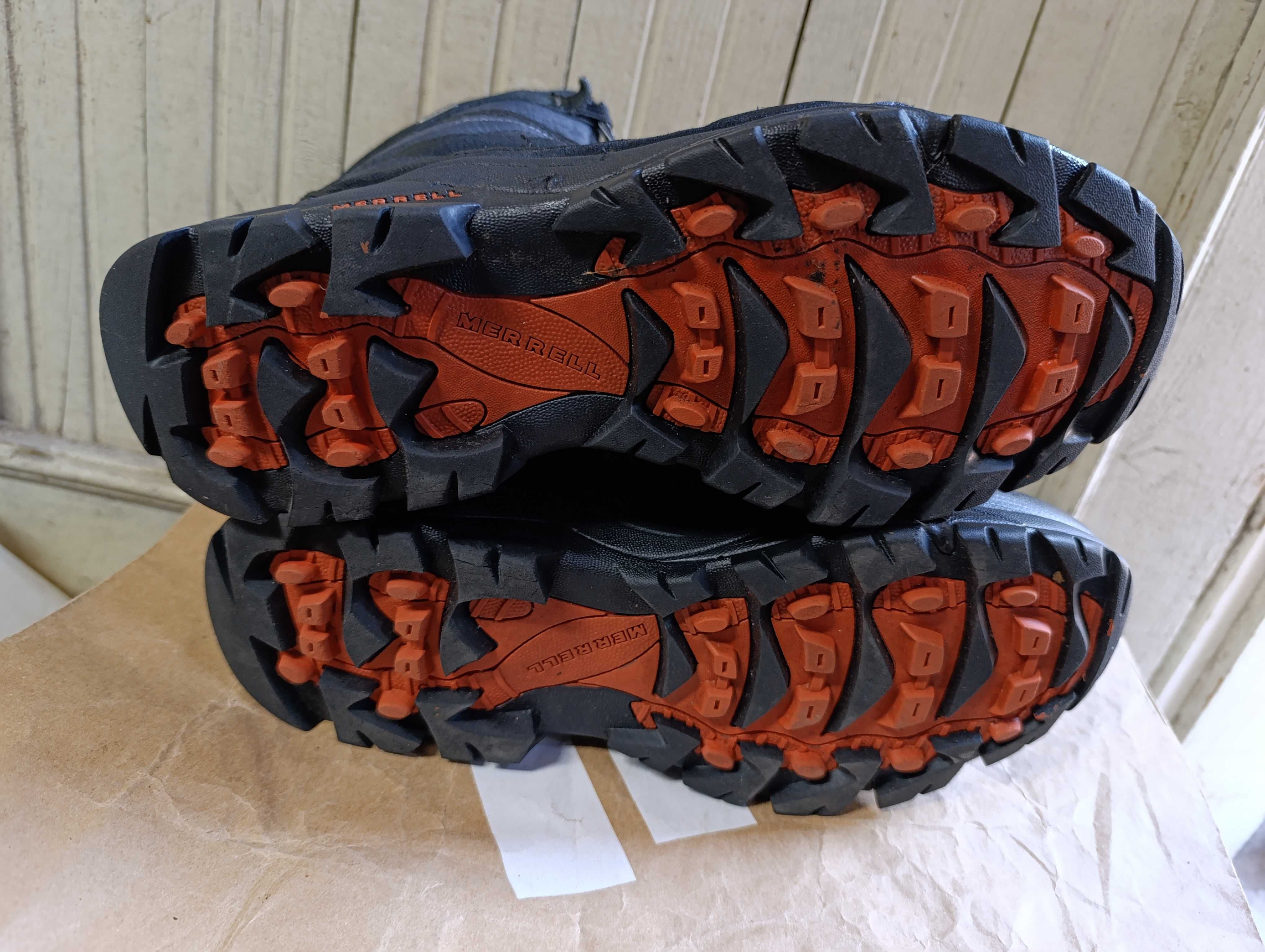 ''Merrell''оригинални зимни боти 44 номер