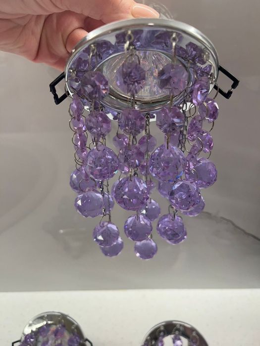 Красивые споты с хрусталем.