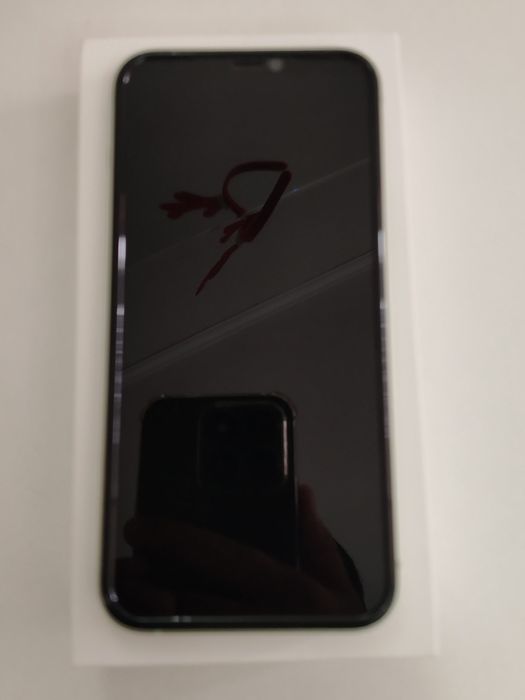 Продаётся iPhone 12