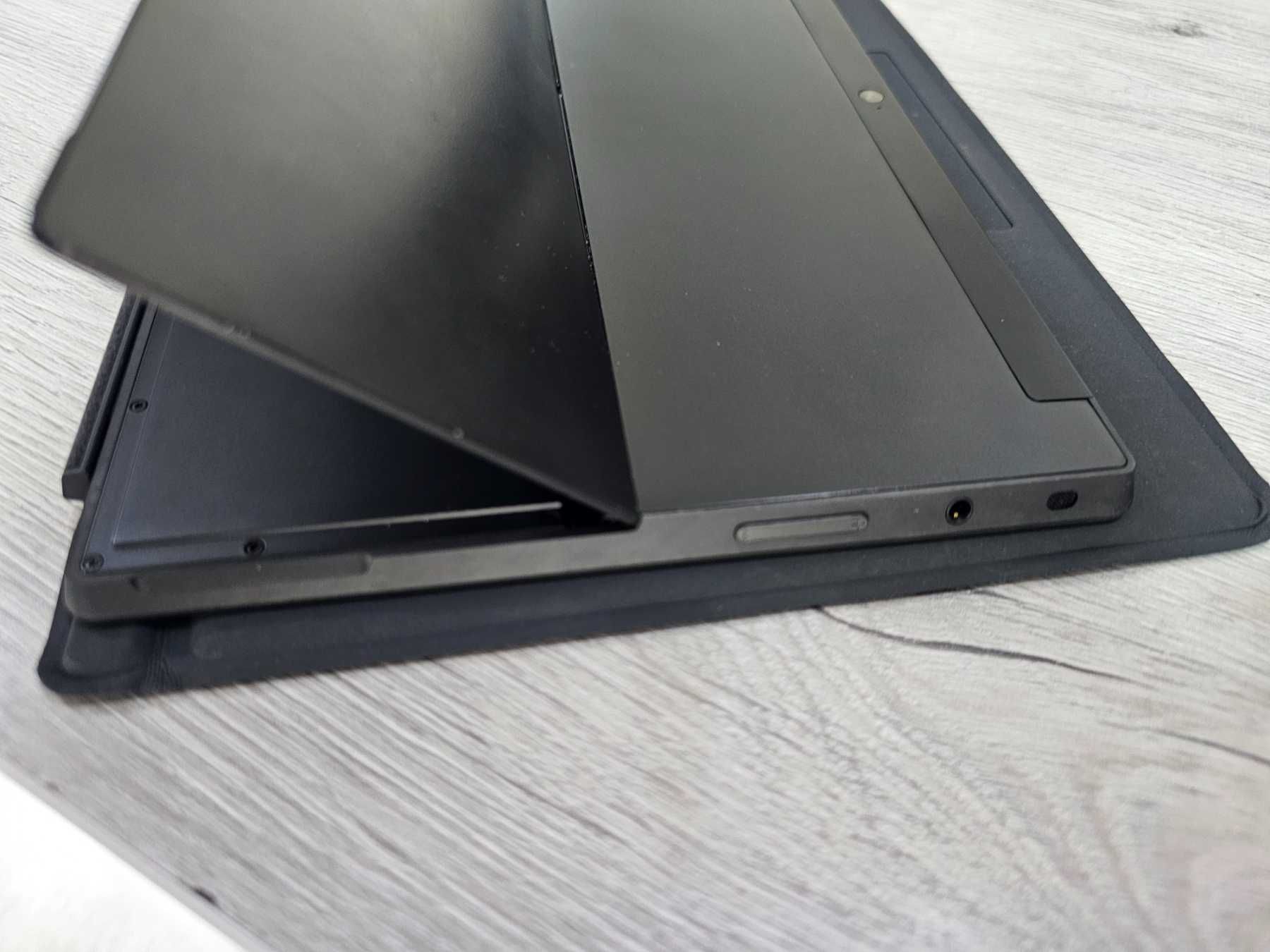 Microsoft Surface 32GB Таблет с Windows