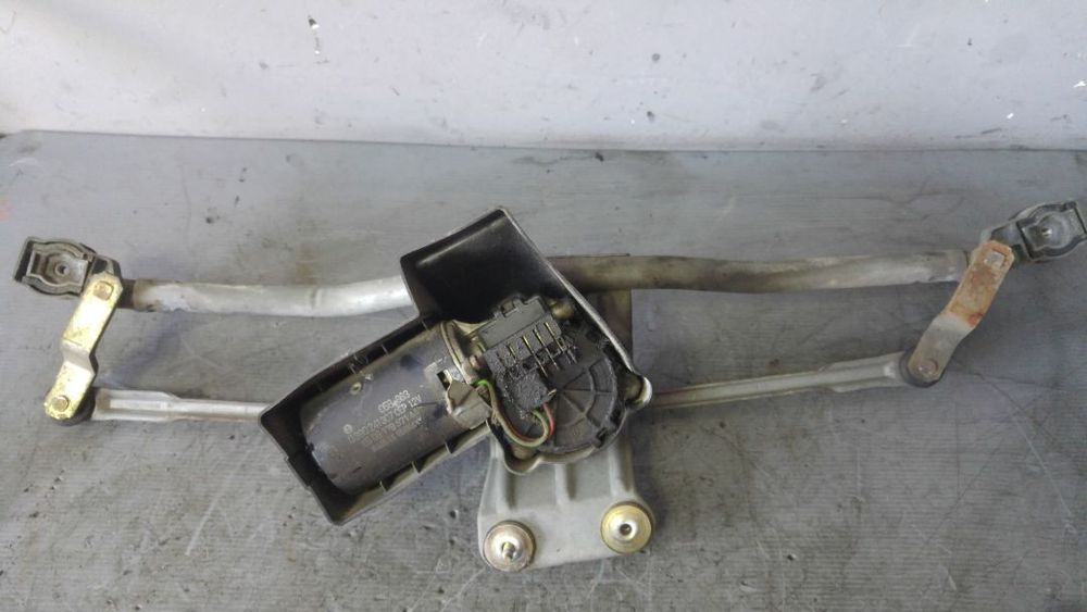 ansamblu stergatoare motoras ford escort 6 1995-2002 0390241307