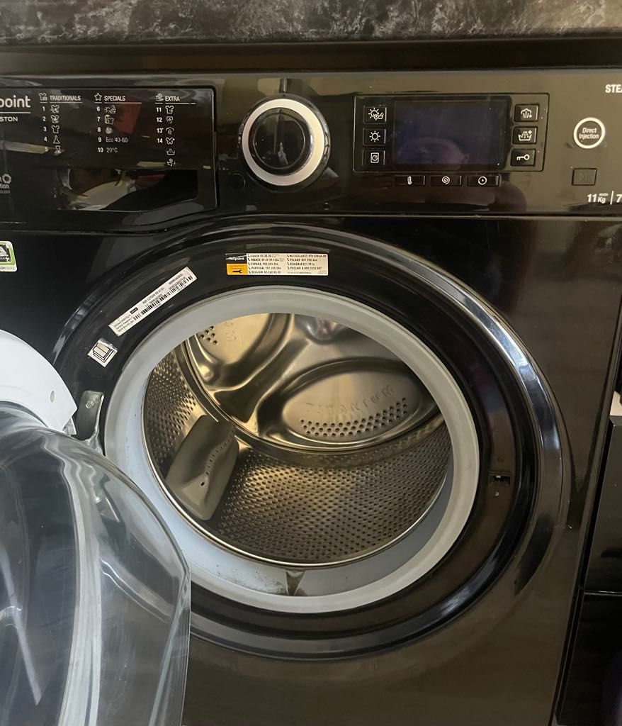 Пералня със сушилня Hotpoint - Ariston