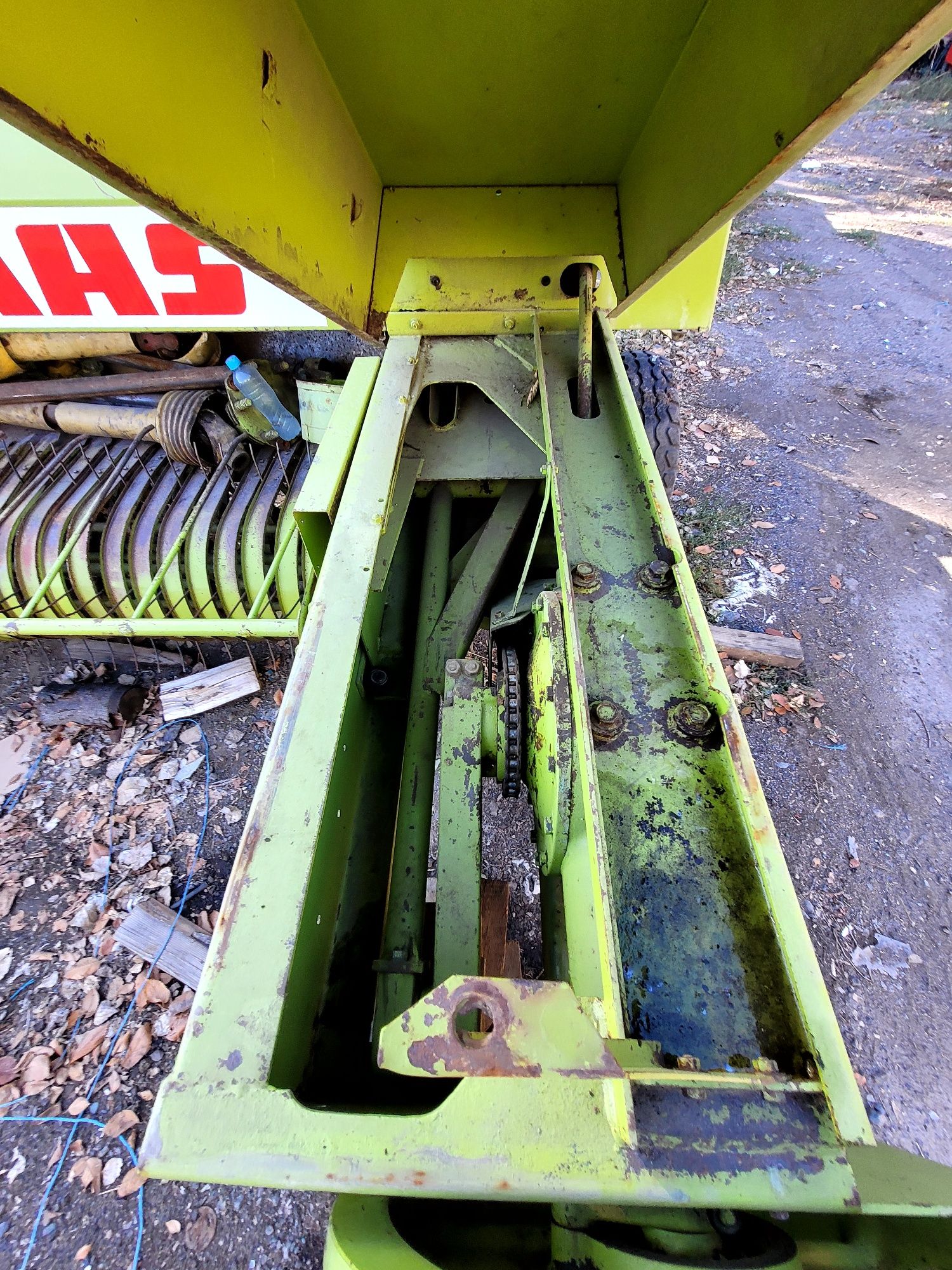 Пресс-подборщик Claas Markant 52.