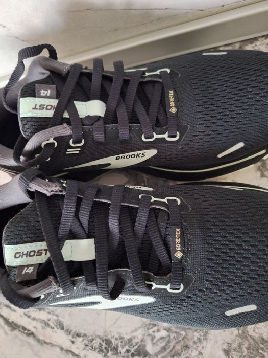 Brooks Gore _Tex номер 38.5