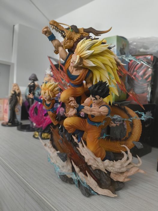 Statuie Dragon Ball Z: Pumnul Dragonulu -i RRP 200€