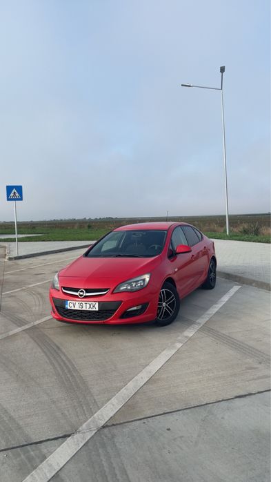 Opel Astra j Sedan 1.4 turbo