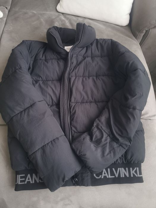 Зимно дамско яке Calvin Klein