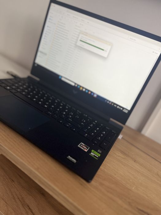 Laptop victus hp