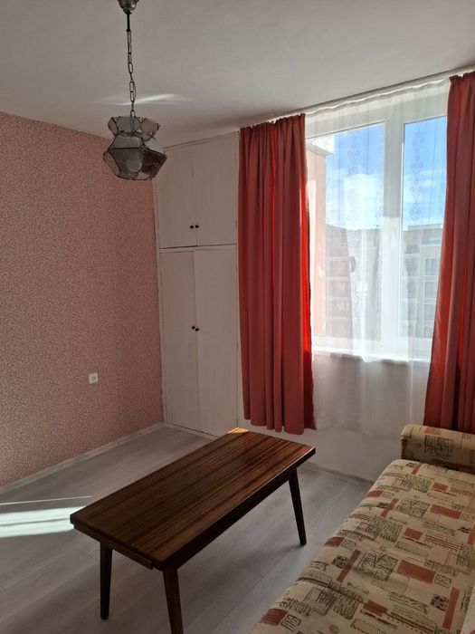 Дава се под наем Тристаен апартамент в Варна, Възраждане 1 - 13 кв.м за 153 € - Снимка #2