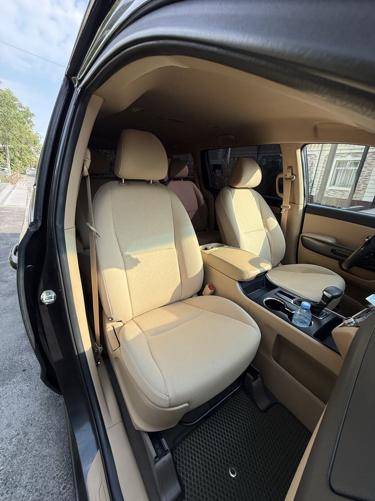Продаётся Kia Carnival (Кия Карнивал)состояние отличное