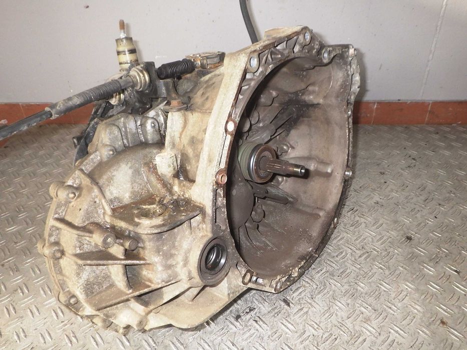 Cutie de viteza Renault Trafic/Opel Vivaro; 2.5 DCI; Cod: PF6012