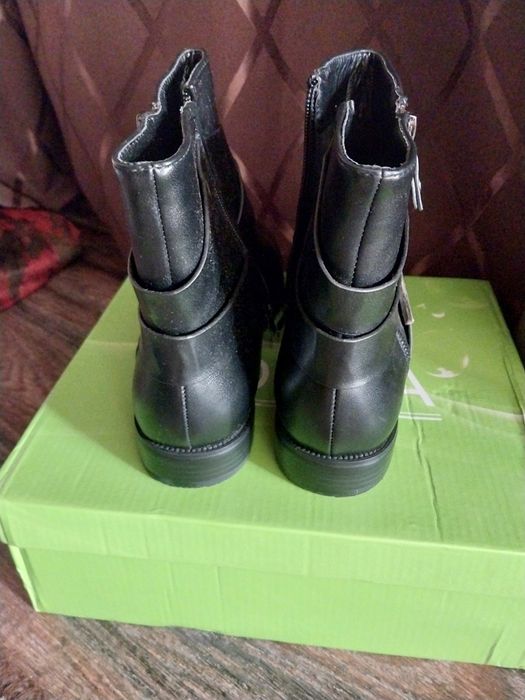 Полусапоги женские.