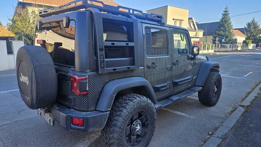 Vand Jeep Wrangler Rubicon 2015