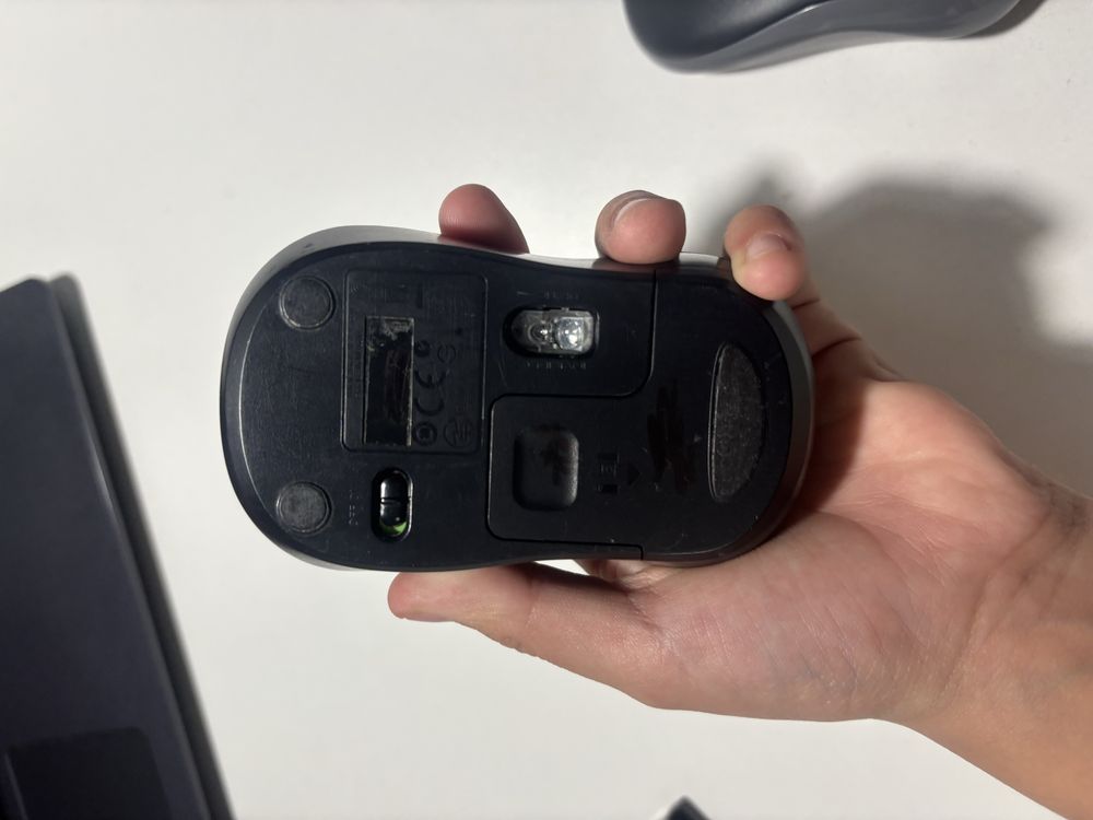 Продам Мышь Logitech m185 беспроводную, торг имееться