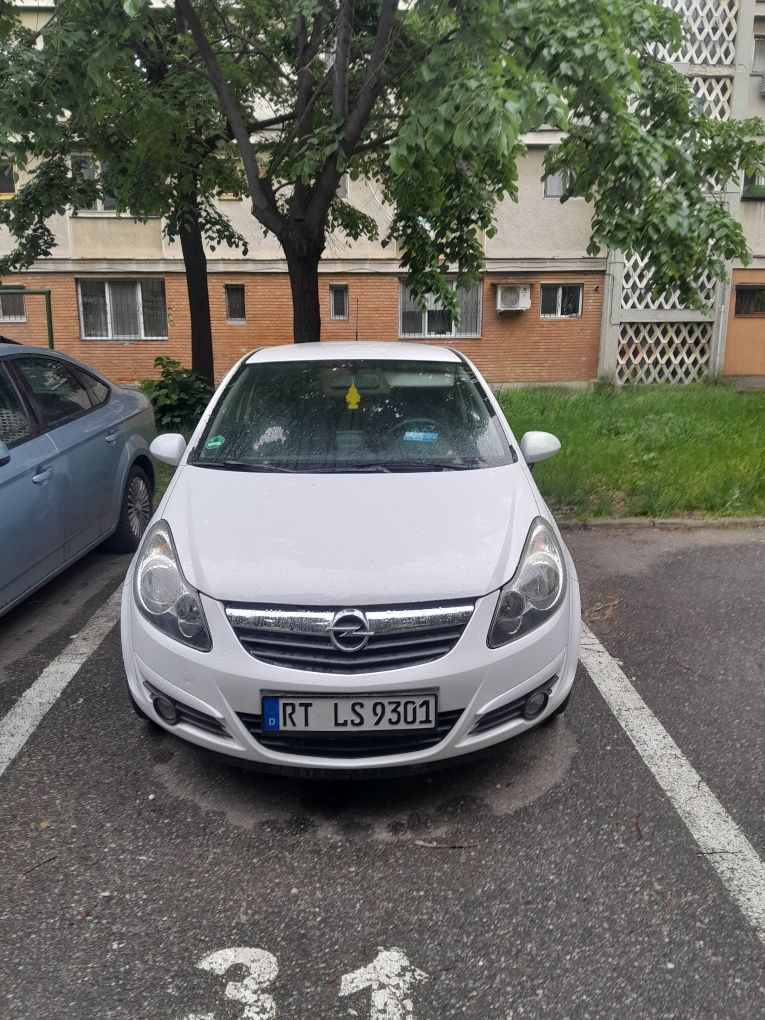 Vând Opel corsa d