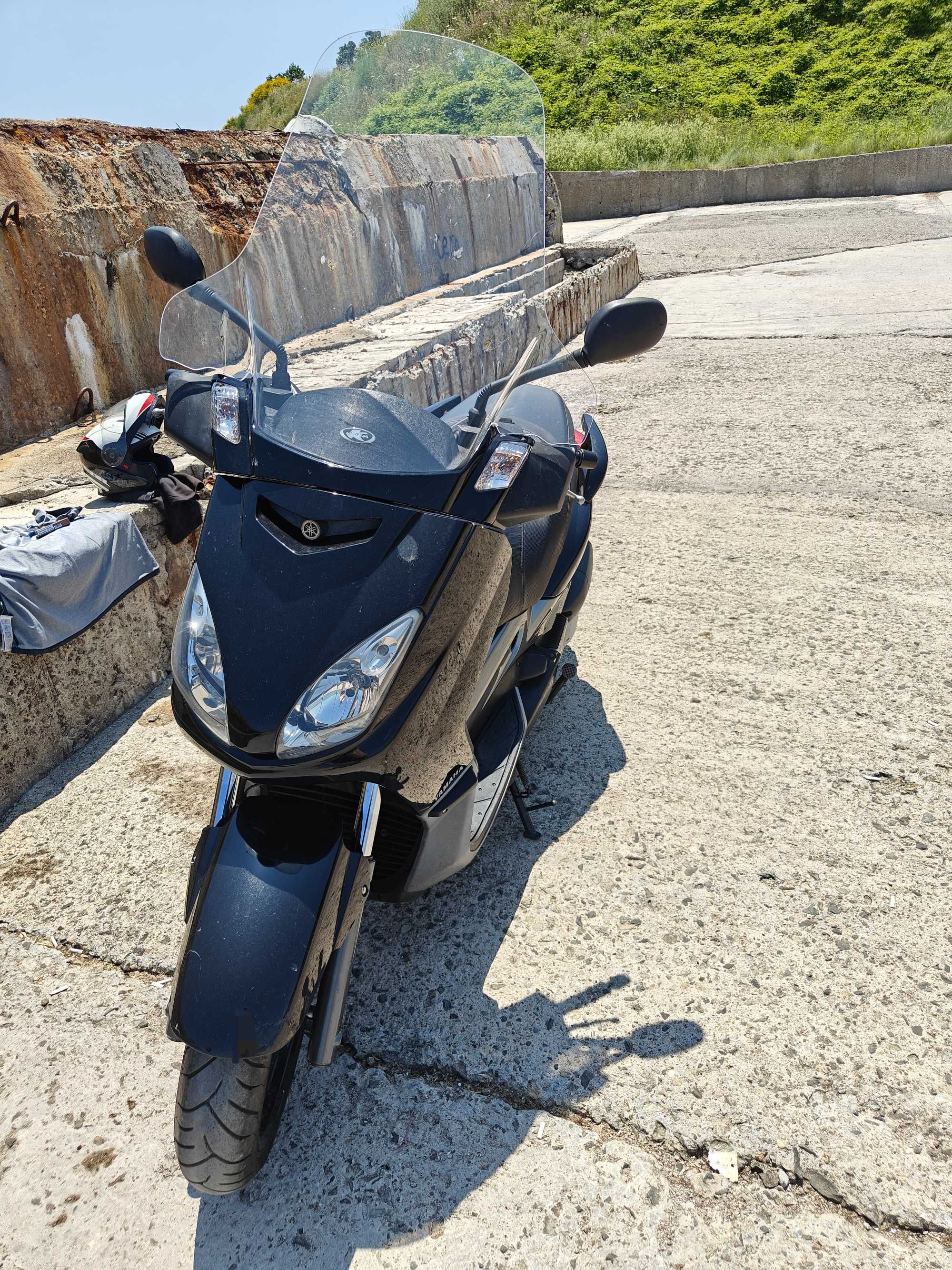 Yamaha X Max 250