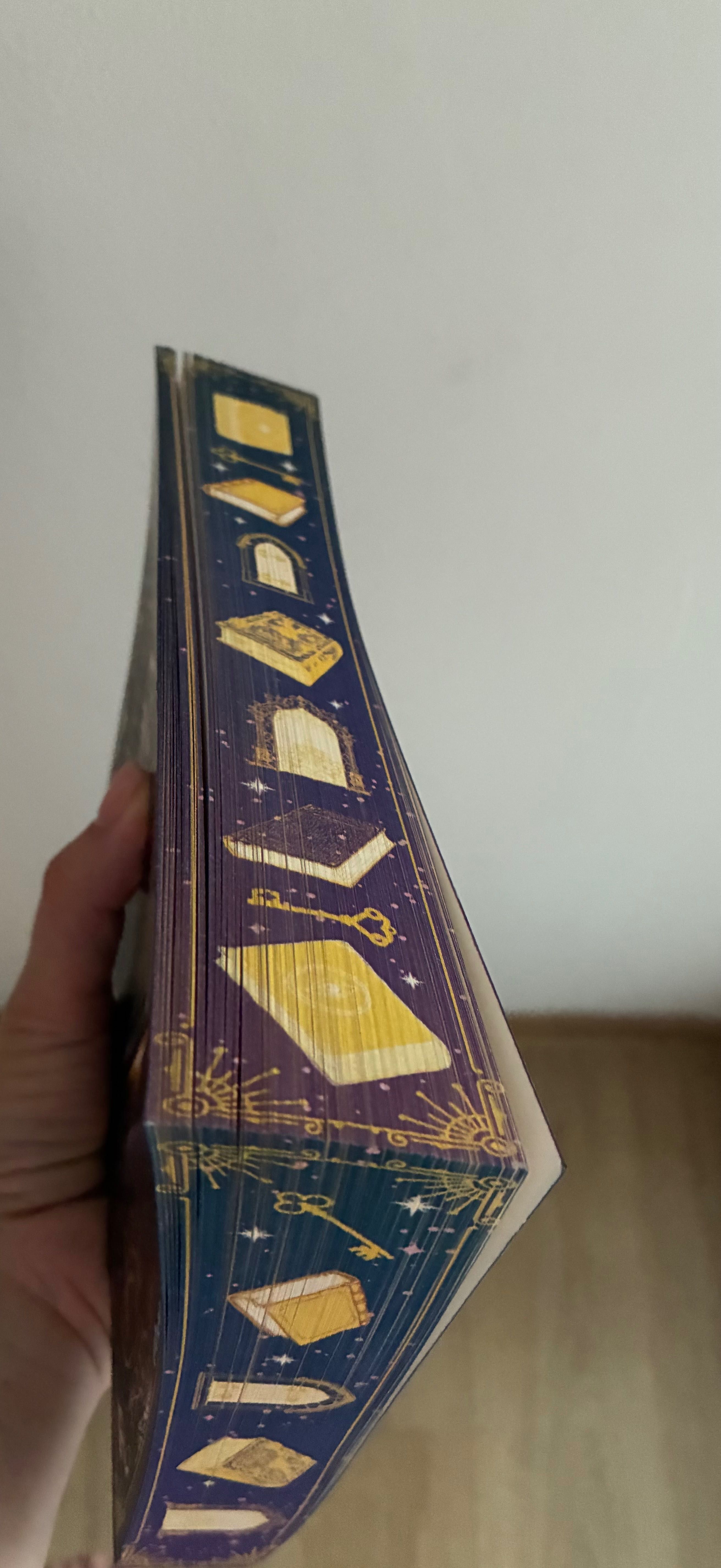 Нова! Книгата на вратите