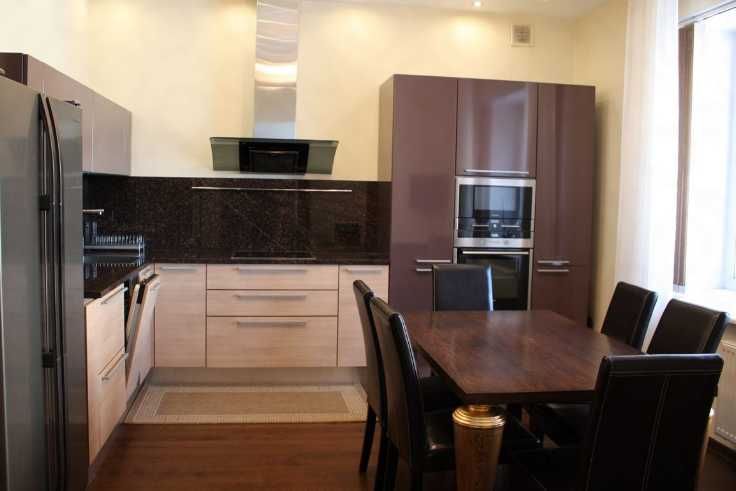 Дава се под наем Тристаен апартамент в Пловдив, Остромила - 77 кв.м за 188.7 € - Снимка #1