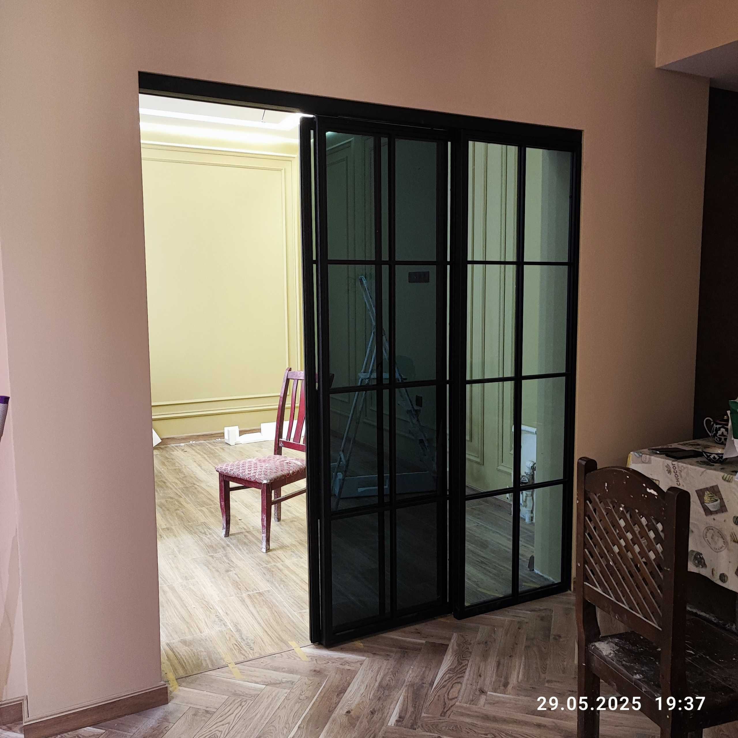 Стеклянные лофт перегородки и двери. Loft peregorodkalar va eshiklar