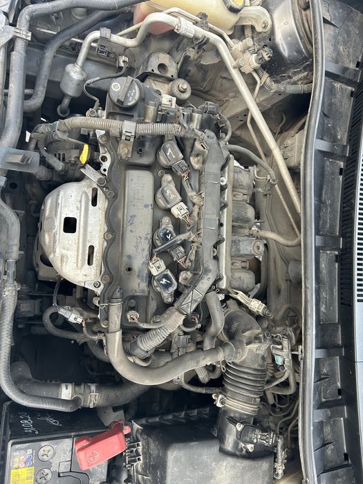 Двигатель в сборе на тойота каролла с обьемом 1.4