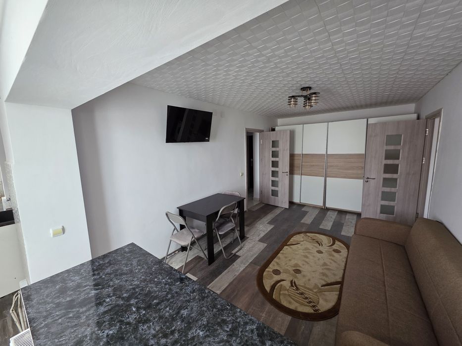De inchiriat apartament zona polivalenta ,targoviste