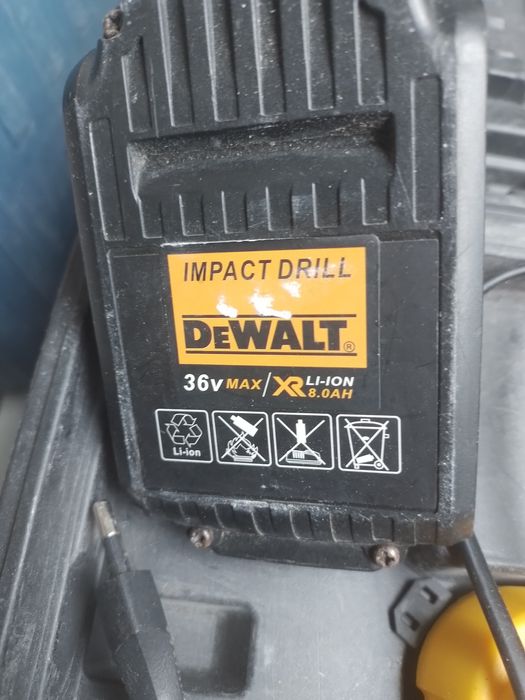 Винтоверт dewalt