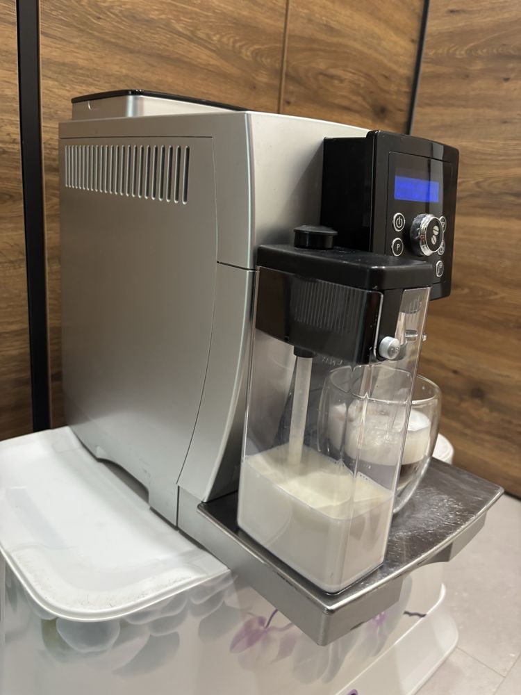 Кафе автомат Delonghi cappuccino капучино made Italy