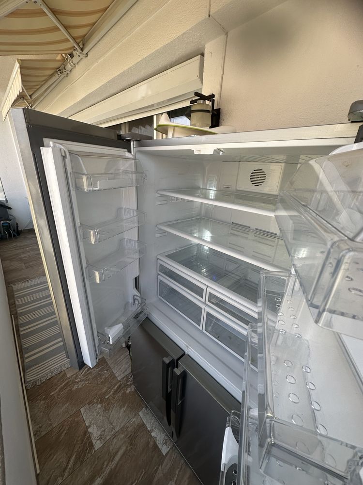 Combină frigorifică Beko GNE114612x cu 4 usi