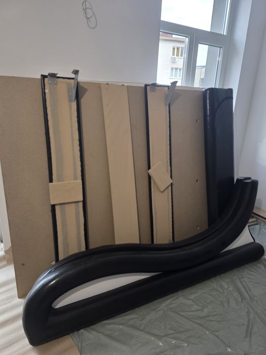 Спалня с матрак 160/200