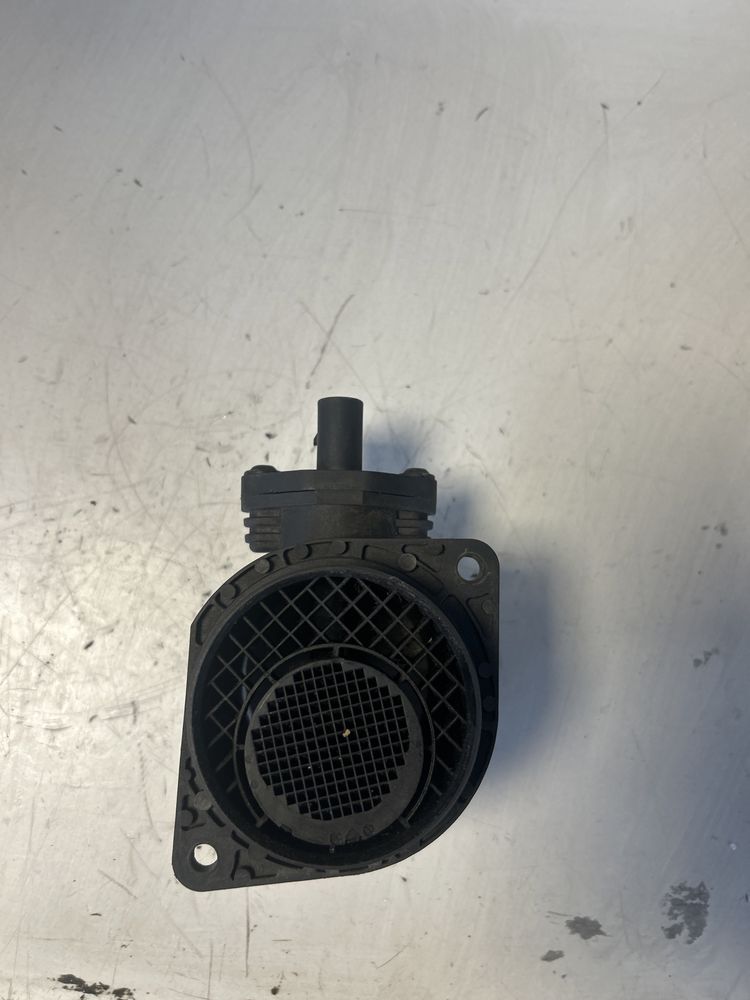 Debitmetru de aer vw  passat , octavia 2 , audi 1.9 tdi 0281002531